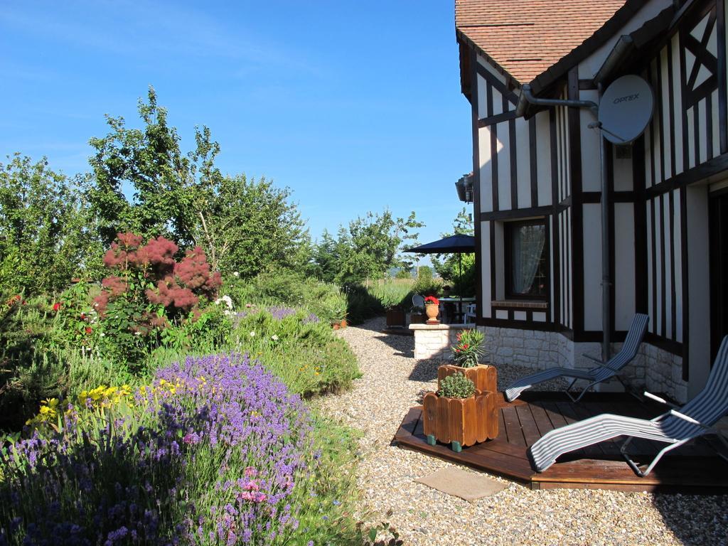 Le Mont D'Auge Bed and Breakfast Canapville  Exterior foto