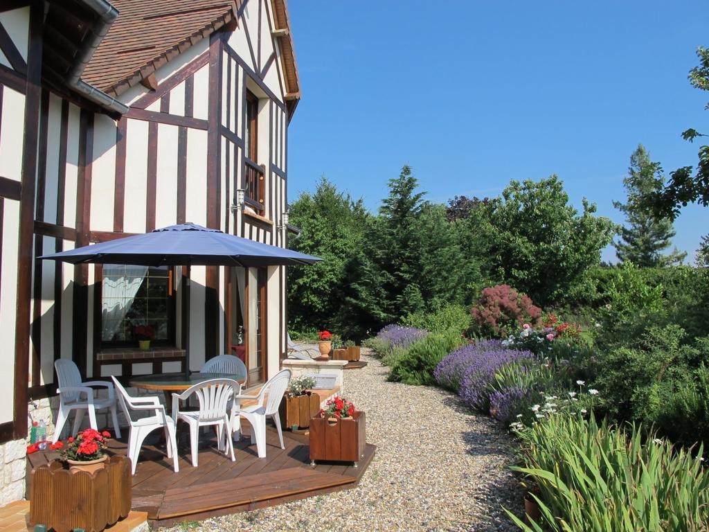 Le Mont D'Auge Bed and Breakfast Canapville  Exterior foto