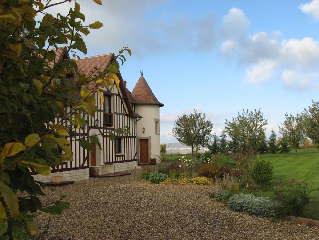 Le Mont D'Auge Bed and Breakfast Canapville  Exterior foto